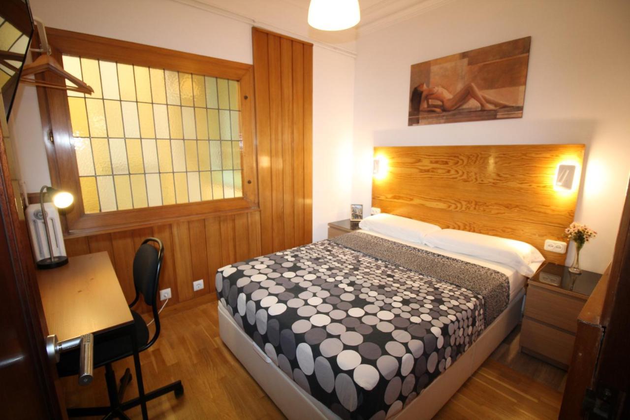 Nuevo Balmes Habitaciones バルセロナ エクステリア 写真
