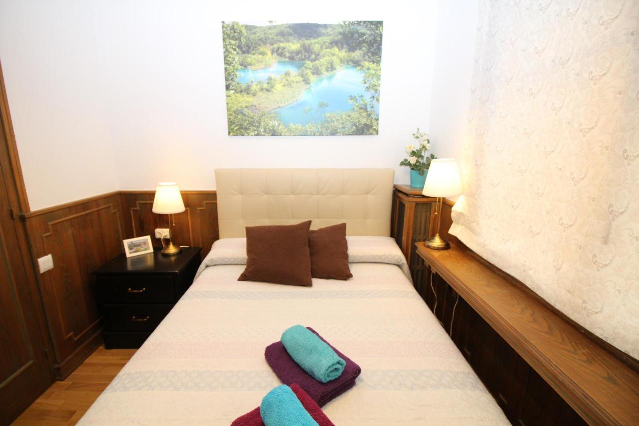 Nuevo Balmes Habitaciones バルセロナ エクステリア 写真